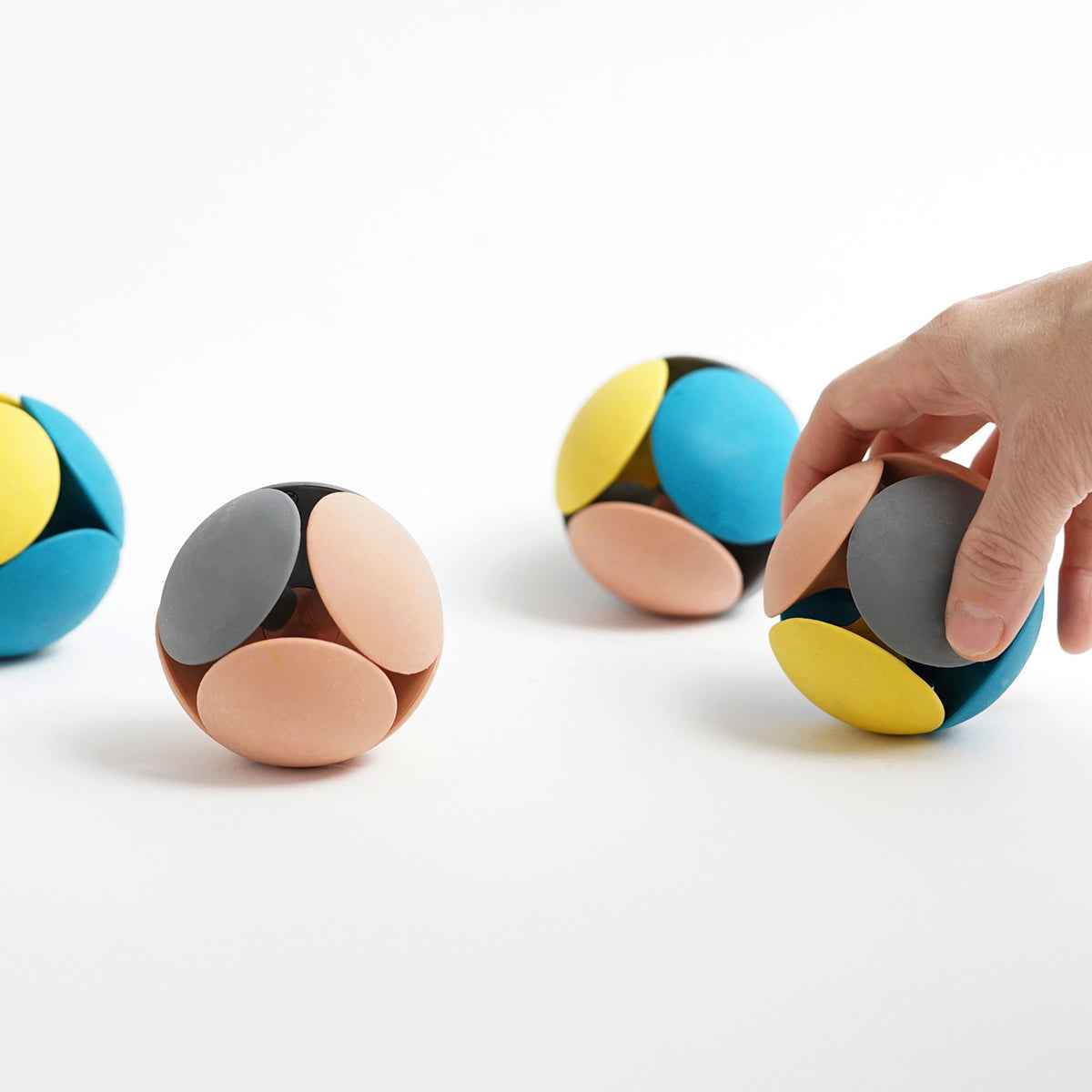 HMM Eraser Ball Pencil StandCard Holder