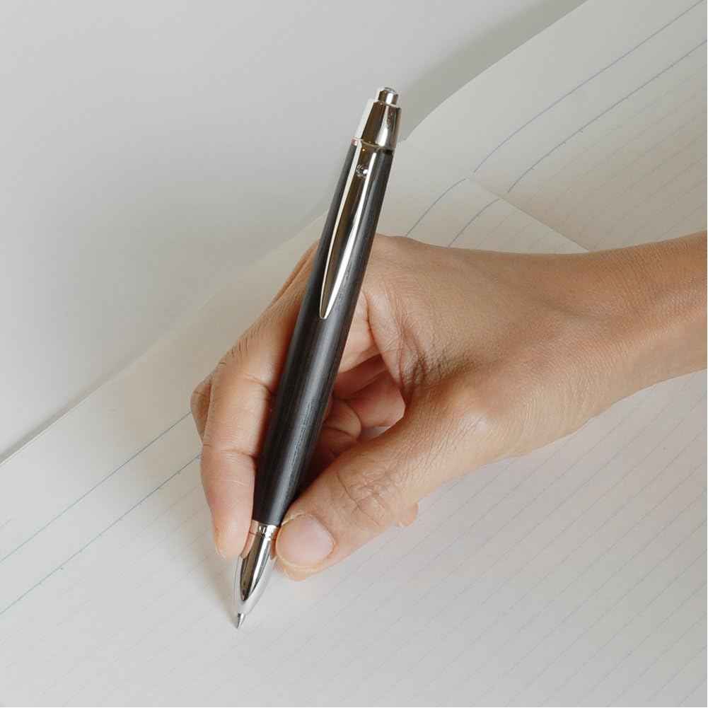 Uni MSE-3005 Pure Malt Premium 2&1 Multi-Functional Pen,0.7mm