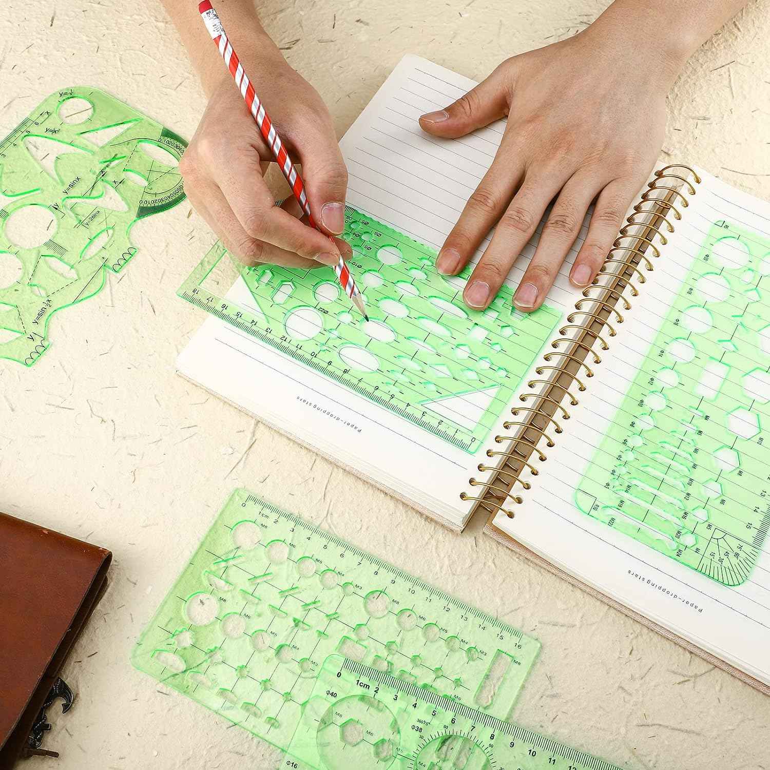 20Pcs Oval Paint Tray Palettes Plastic with Thumb Hole - TTpen