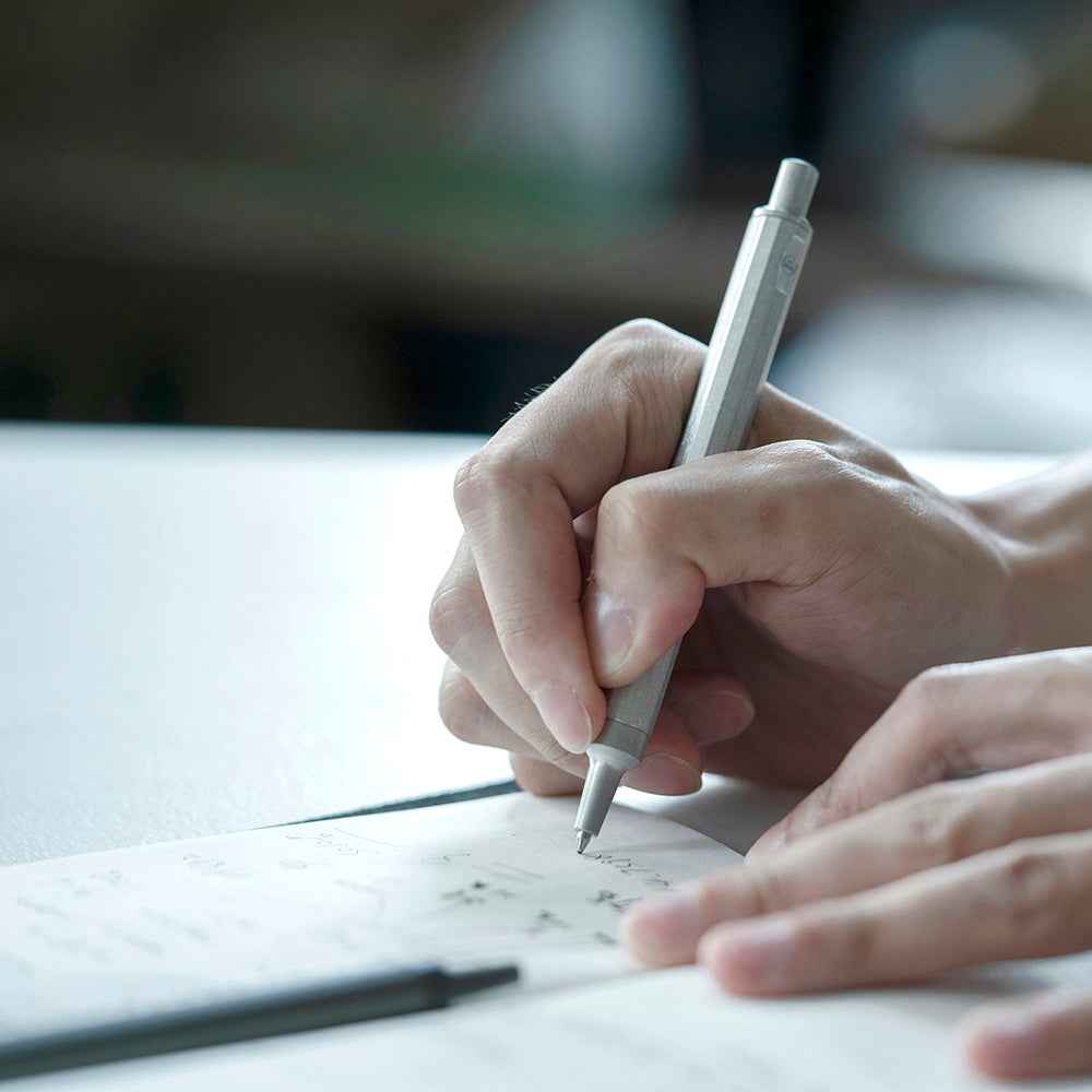 HMM Ballpoint Pen Aluminum Alloy 0.7MM Black Ink