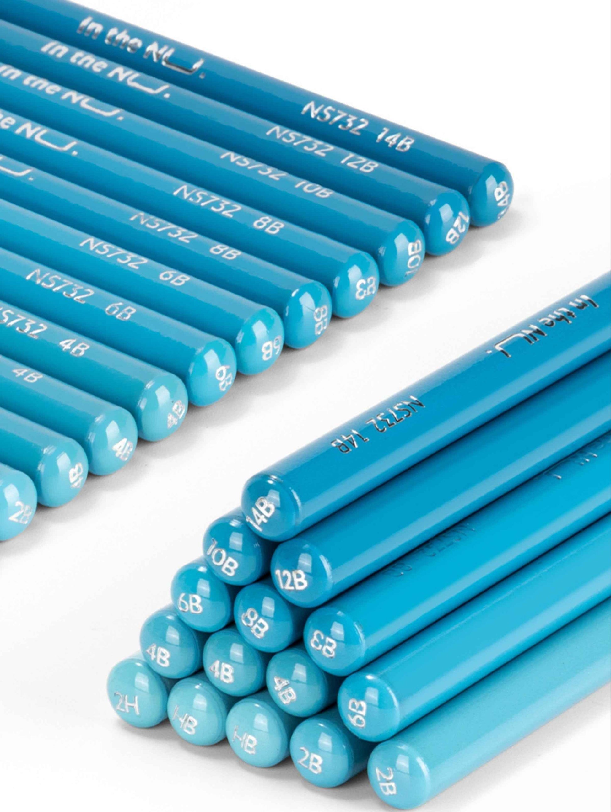 DELI Nusign NS732 Professional Drawing Sketching Pencil Set 16 Pieces