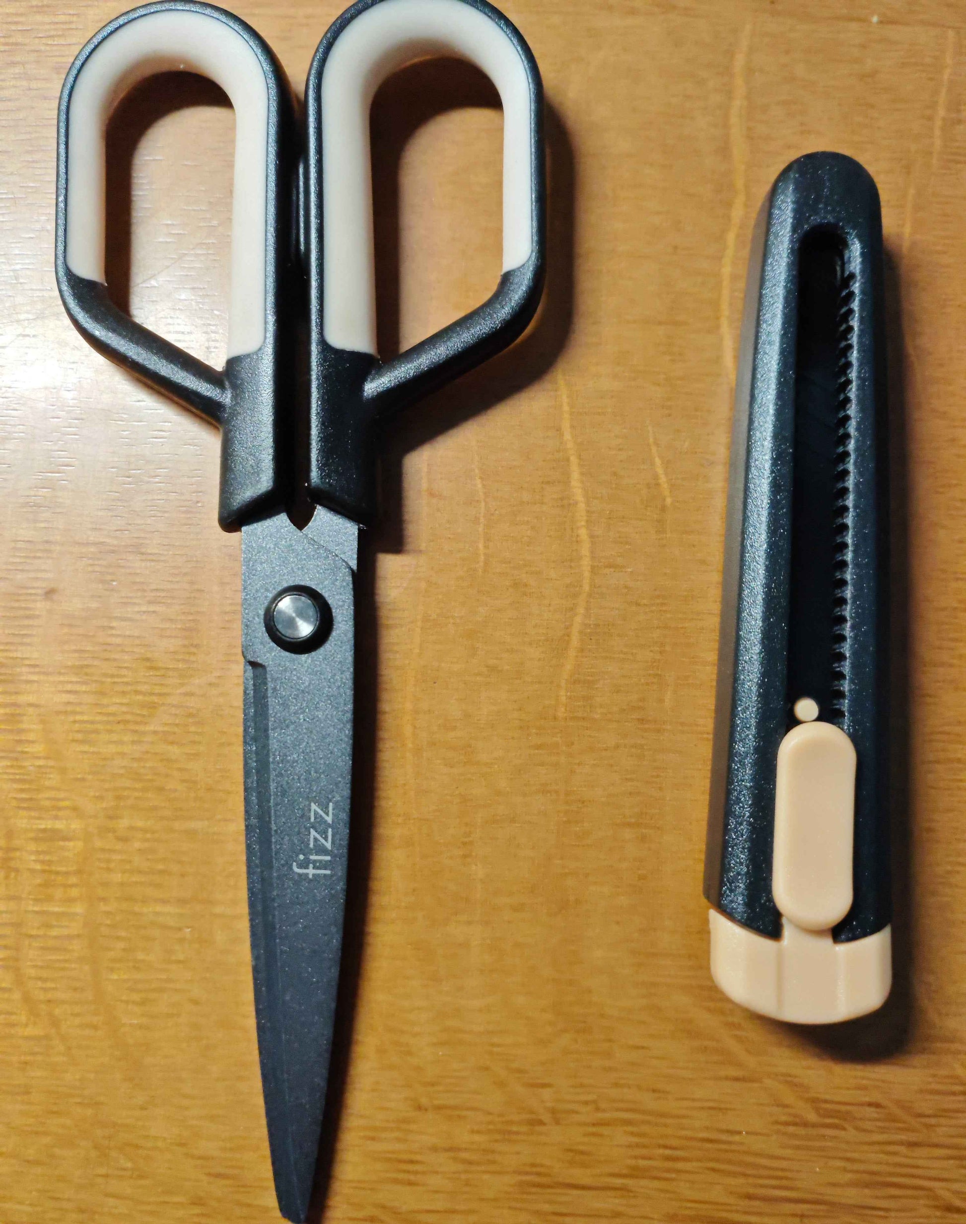 Guangbo Fizz Multi-Function Scissors & Knife Combo 2in1 Office Tool
