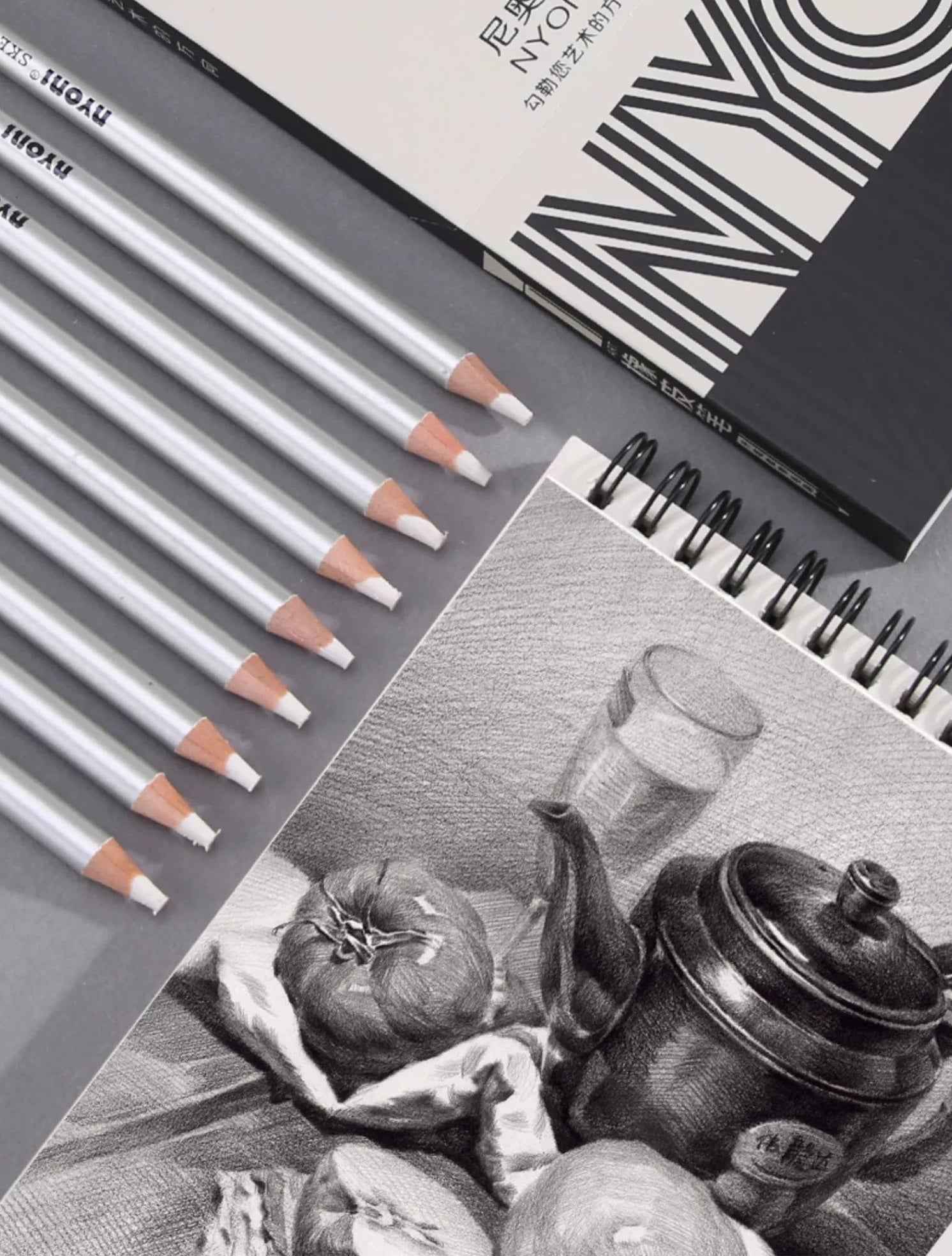 NYONI Detail Sketch Eraser Pencil with Brush 12 Pack