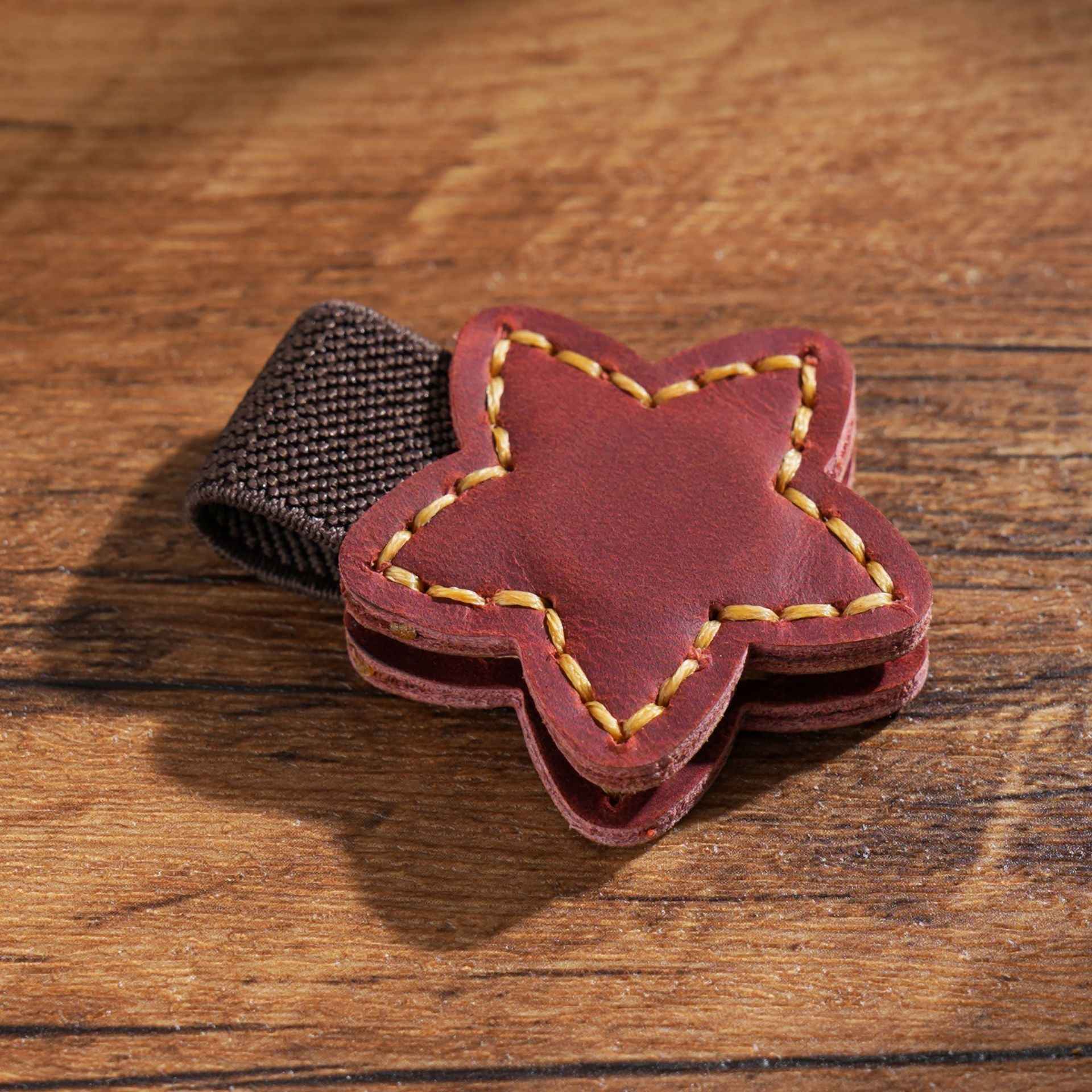 2pcs Star Magnetic Leather Bookmarks Clips