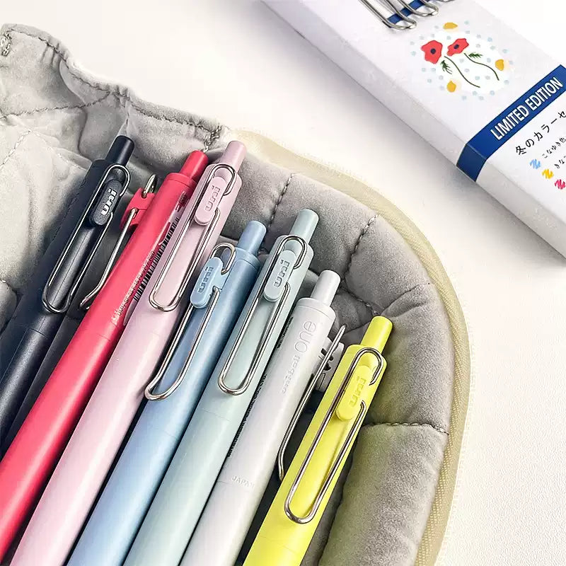 Mitsubishi Uni-Ball One F Black Gel Pen (0.38mm/0.5mm)