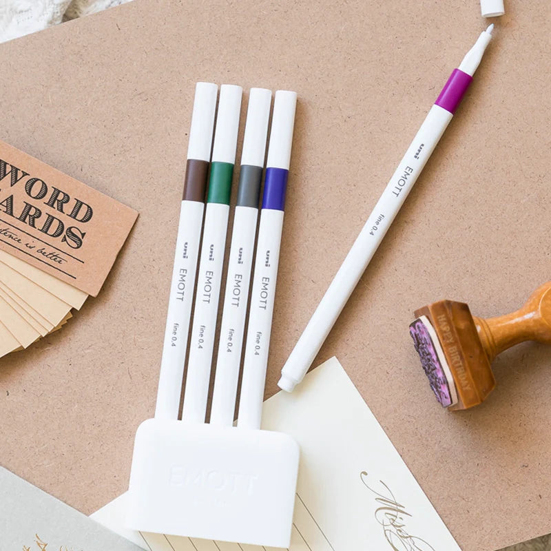 Uni EMOTT Water-Based Felt-Tip Marker Pens 5 Color Set