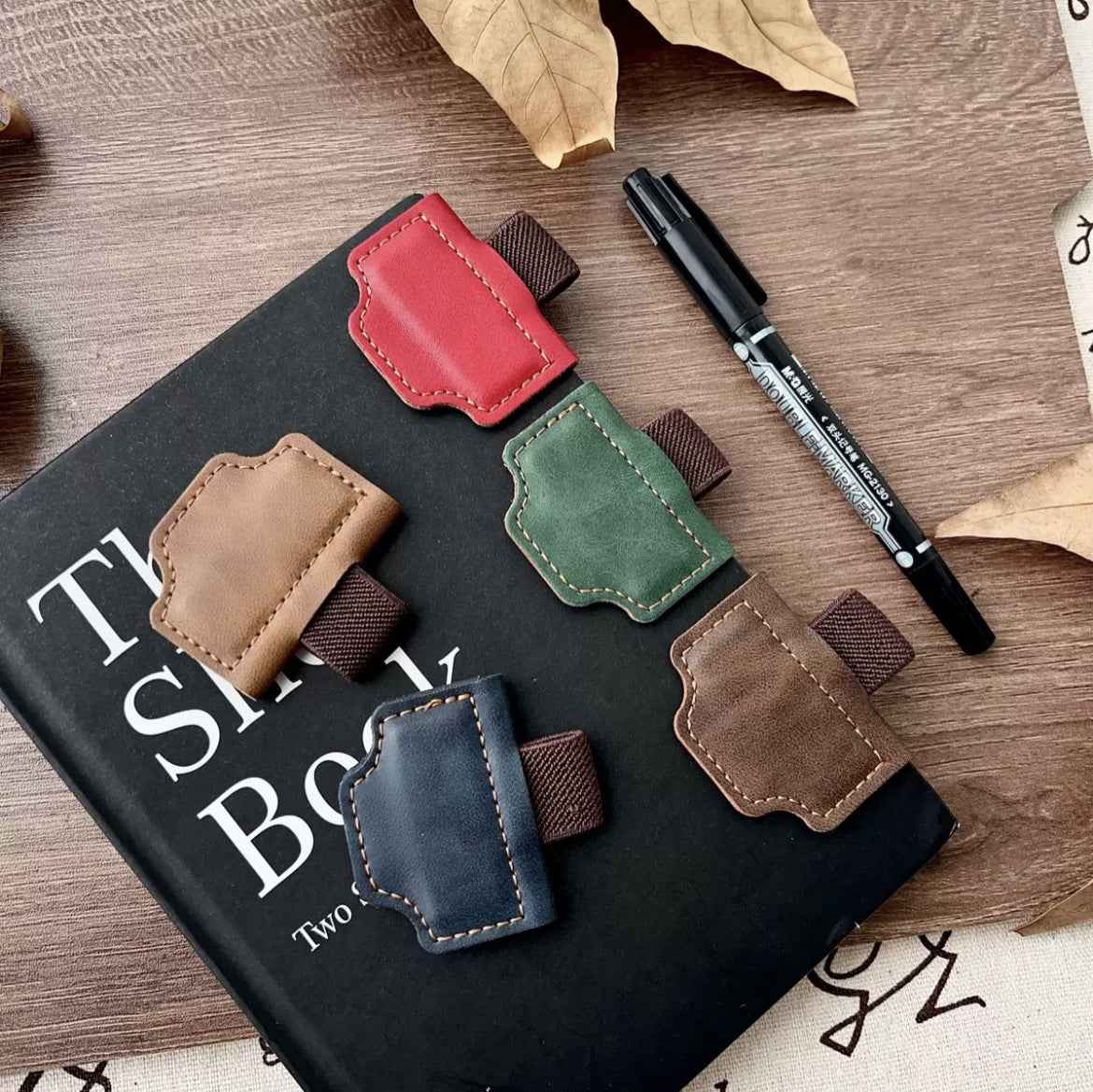 2PCS Magnetic Leather Bookmarks with Pen Holder