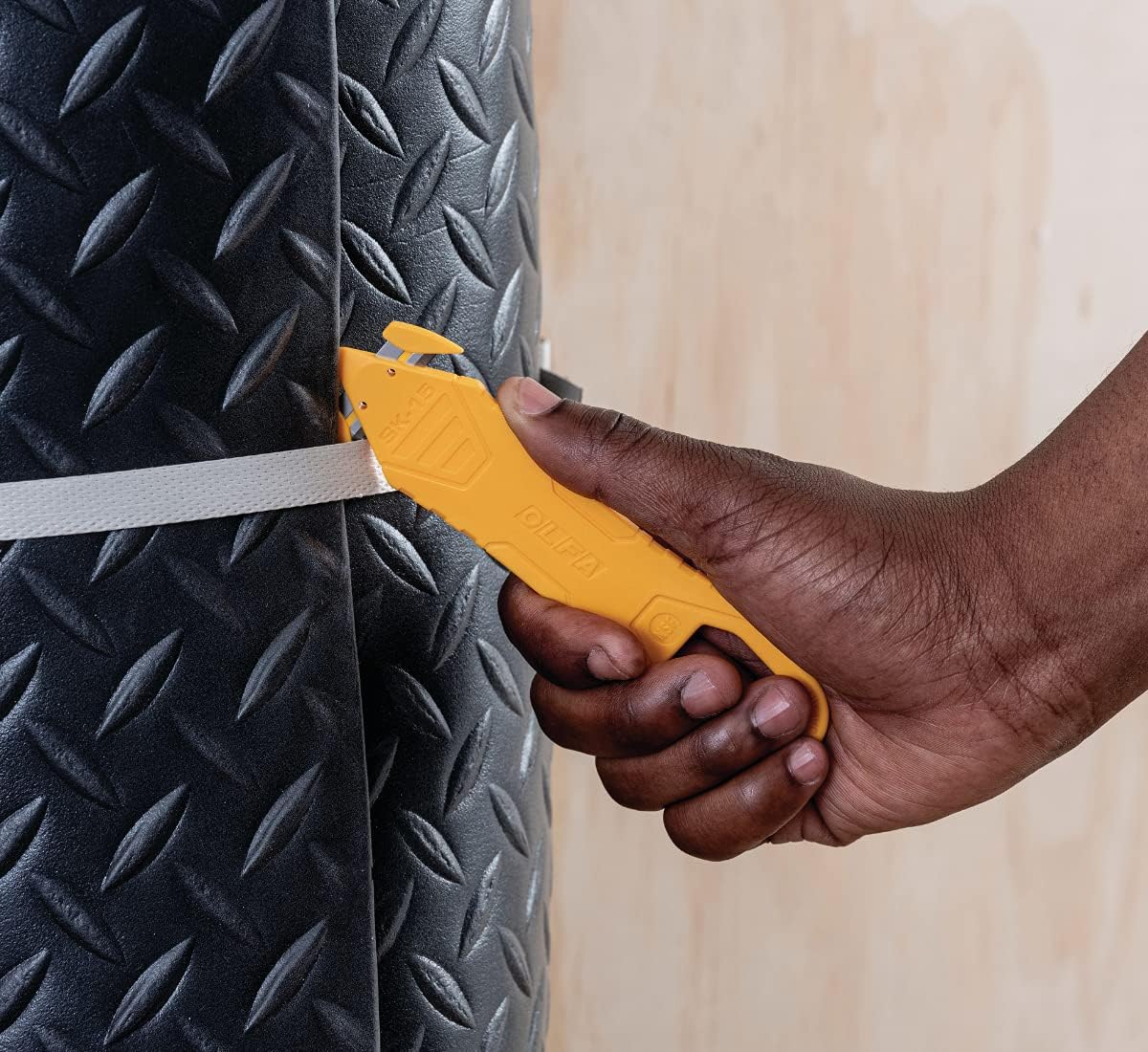 OLFA Disposable Concealed Blade Safety Knife Box Cutter (SK-15)