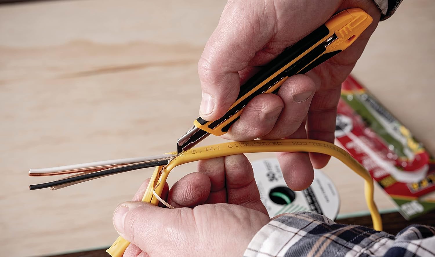 OLFA 9mm Precision Utility Knife (XA-1)