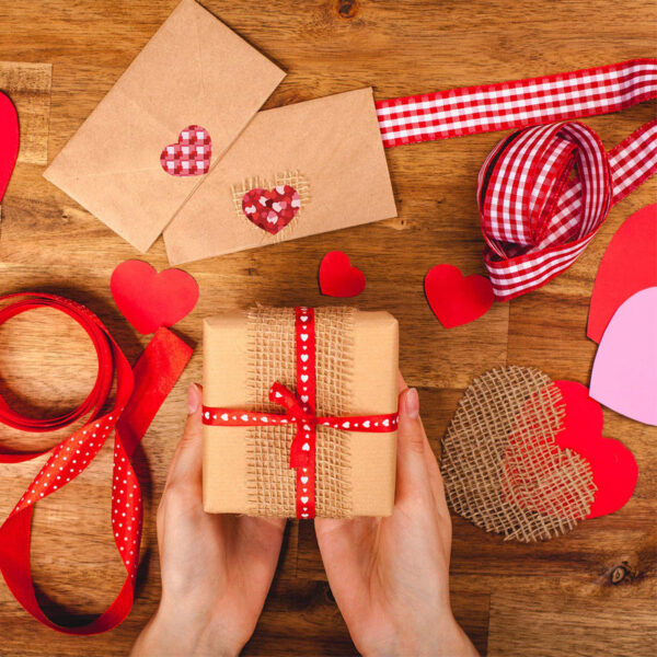 1000pcs Love Heart Stickers 1 inch