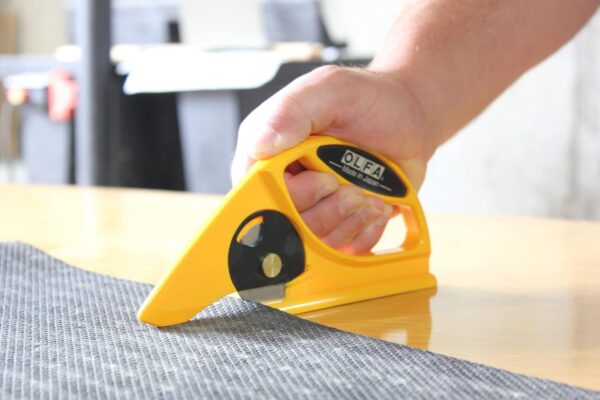 OLFA 45mm Quilting Carpet Rotary Cutter (45-C)